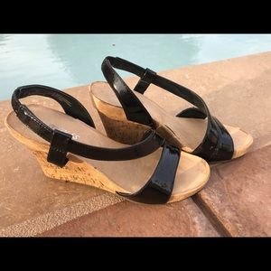 Black Aerosoles Wedge with cork detail.